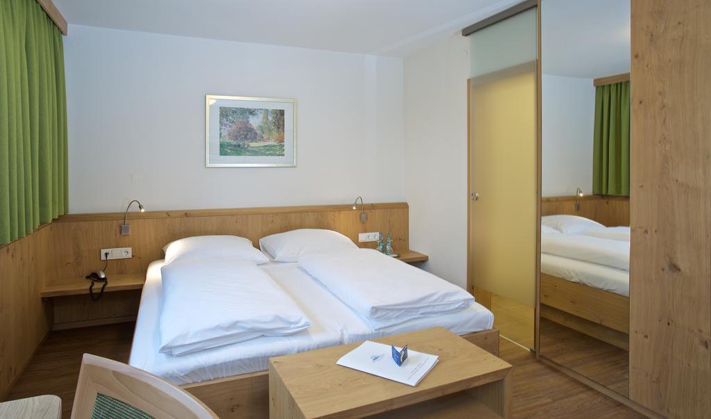 Hotel Zur Muehle Ismaning Exterior foto