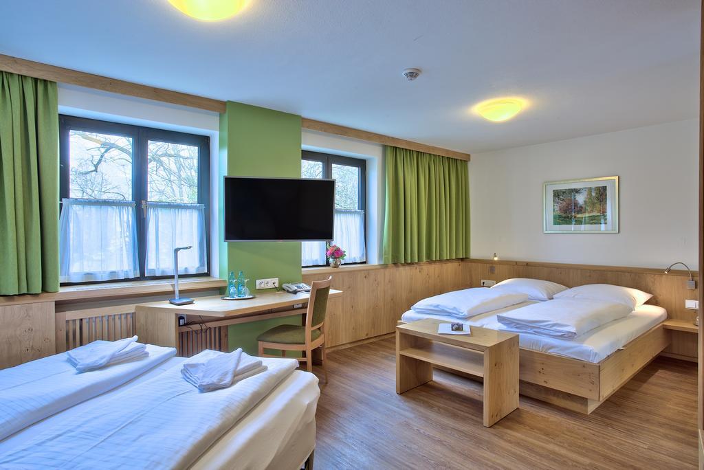 Hotel Zur Muehle Ismaning Exterior foto